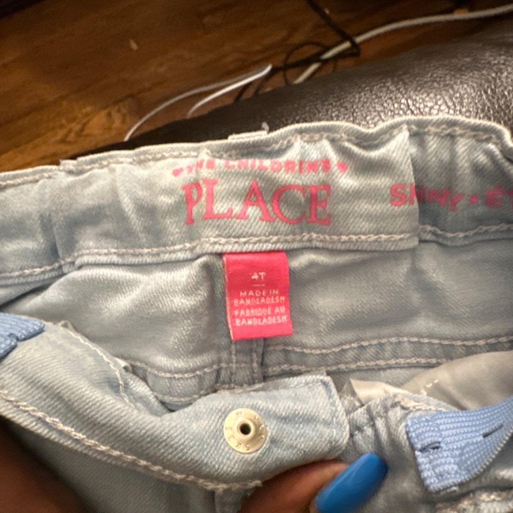 Jeans - Picture 3 of 4